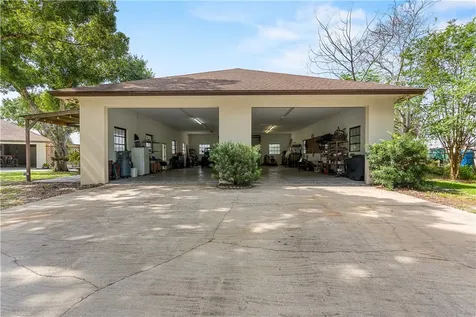 2525 4th Street Vero Beach FL 32962