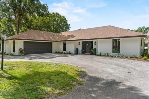2525 4th Street Vero Beach FL 32962