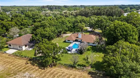 2525 4th Street Vero Beach FL 32962
