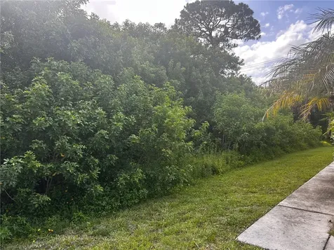 8502 Penny Lane Fort Pierce FL 34951