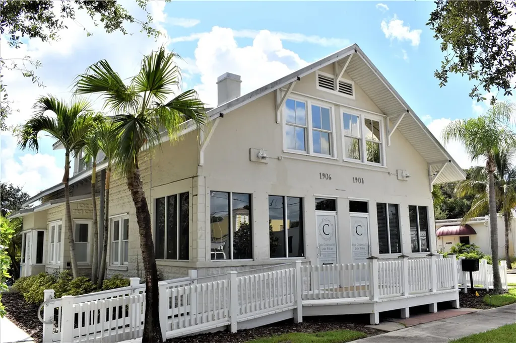 1904 12th Court Vero Beach FL 32960