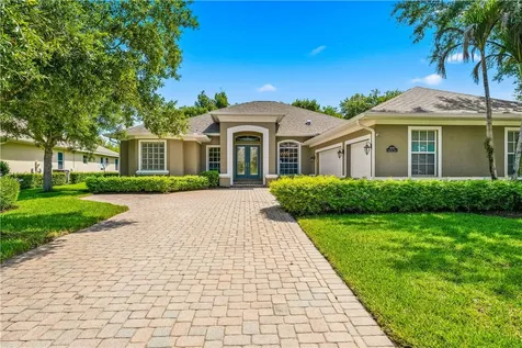 6220 Paddington Place Vero Beach FL 32967