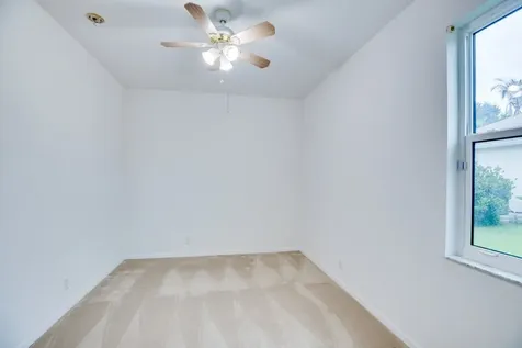617 Carriage Lake Way Vero Beach FL 32968