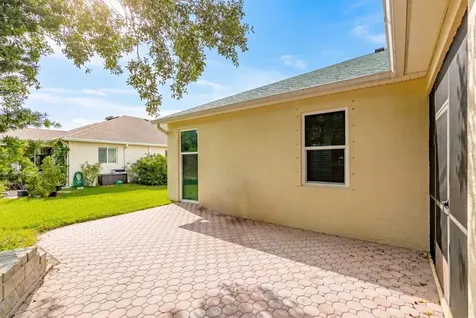 617 Carriage Lake Way Vero Beach FL 32968