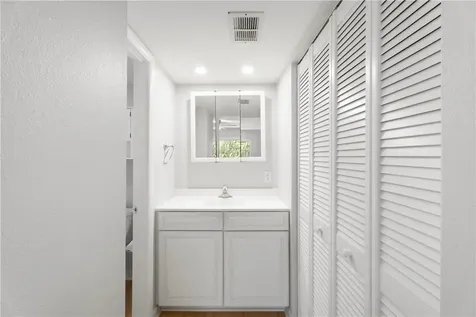 1166 6th Avenue Vero Beach FL 32960