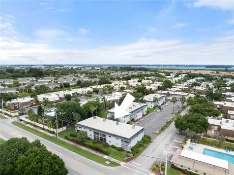 1166 6th Avenue Vero Beach FL 32960