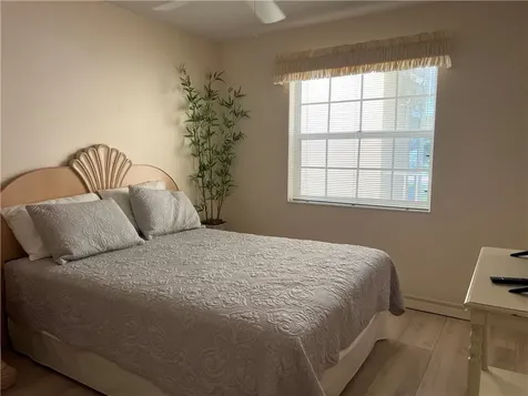 379 N Grove Isle Circle Vero Beach FL 32962