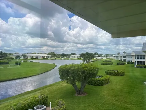 379 N Grove Isle Circle Vero Beach FL 32962