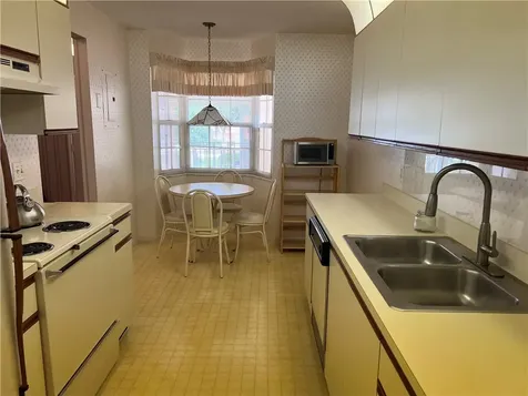 379 N Grove Isle Circle Vero Beach FL 32962