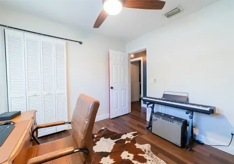 6095 7th Street Vero Beach FL 32968