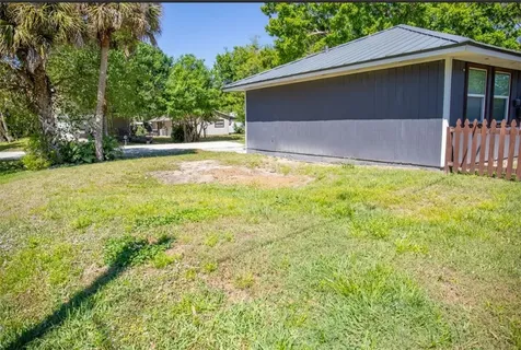 6095 7th Street Vero Beach FL 32968