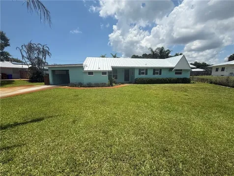 1625 1st Street Vero Beach FL 32962