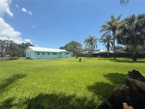 1625 1st Street Vero Beach FL 32962