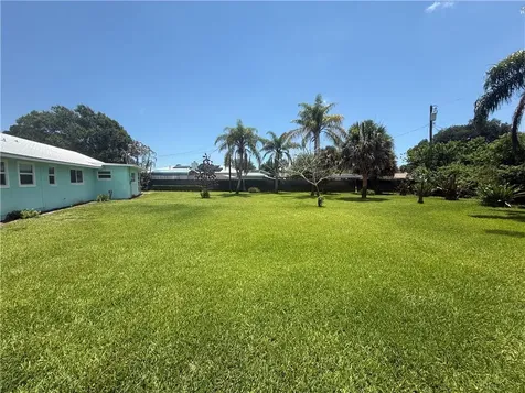1625 1st Street Vero Beach FL 32962