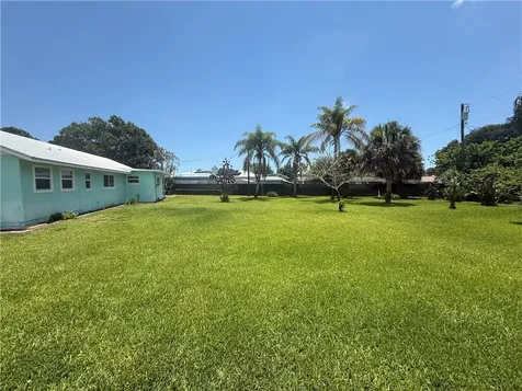 1625 1st Street Vero Beach FL 32962