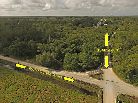 9810 134th Court Fellsmere FL 32948