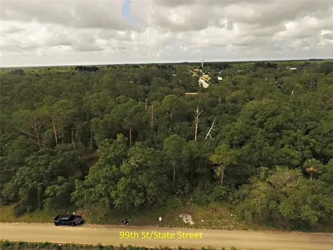 9810 134th Court Fellsmere FL 32948