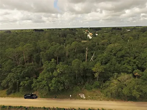 9810 134th Court Fellsmere FL 32948