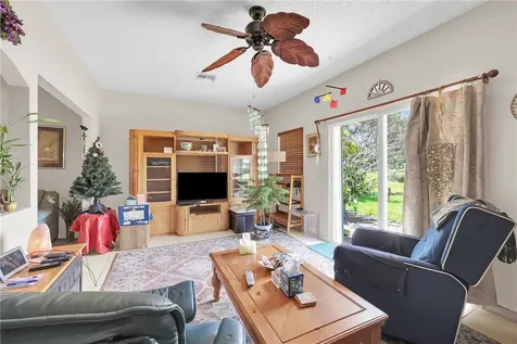 354 Garden Grove Parkway Vero Beach FL 32962