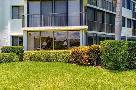 1825 Mooringline Drive Vero Beach FL 32963