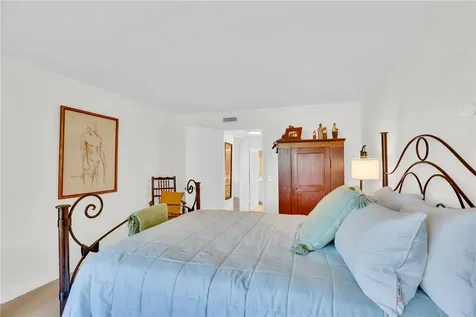 1825 Mooringline Drive Vero Beach FL 32963