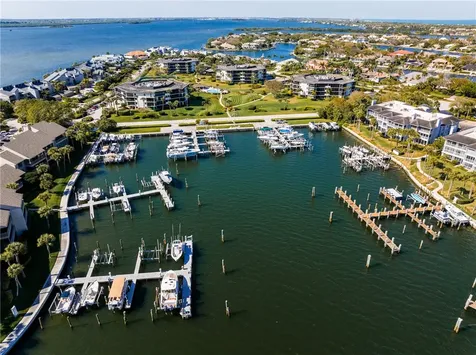 1825 Mooringline Drive Vero Beach FL 32963