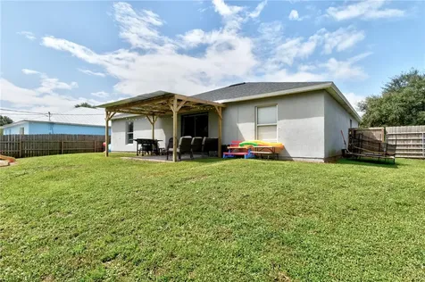 7726 102nd Avenue Vero Beach FL 32967
