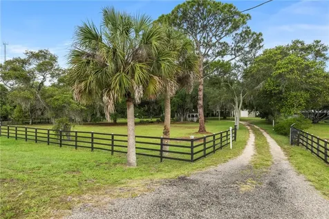 4990 Us 1 Mims FL 32754