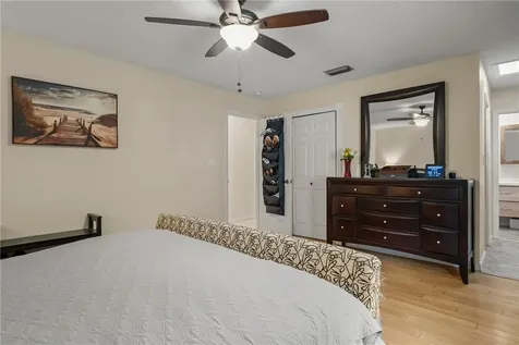 4990 Us 1 Mims FL 32754