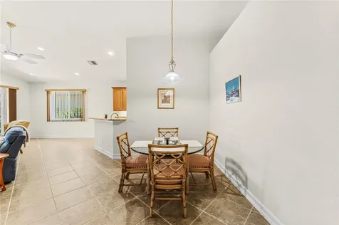 6223 Dorchester Way Vero Beach FL 32966