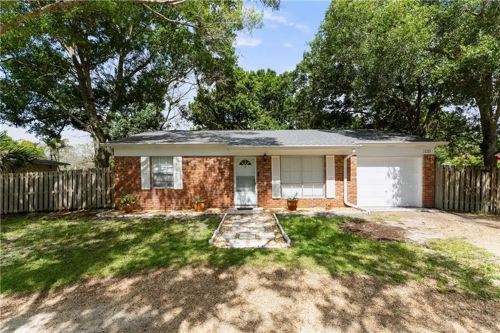 1135 38th Avenue Vero Beach FL 32960