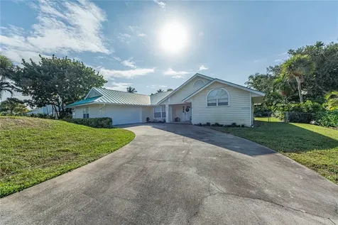 2225 Silver Sands Court Vero Beach FL 32963