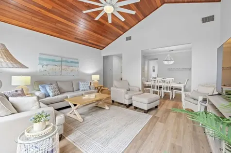 300 S Peppertree Drive Vero Beach FL 32963