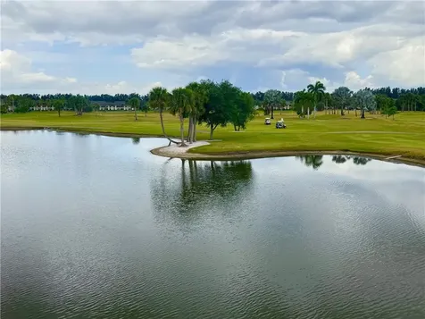 37 Plantation Drive Vero Beach FL 32966