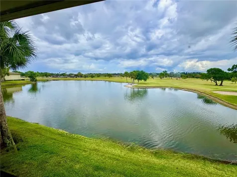 37 Plantation Drive Vero Beach FL 32966