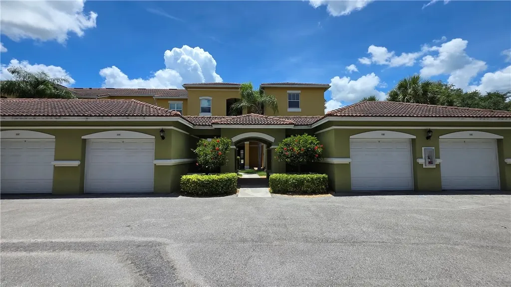 5090 Fairways Circle Vero Beach FL 32967