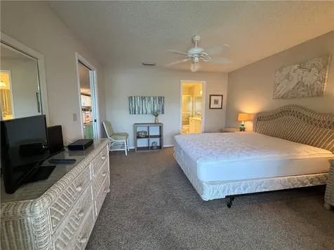 675 W Lake Jasmine Circle Vero Beach FL 32962