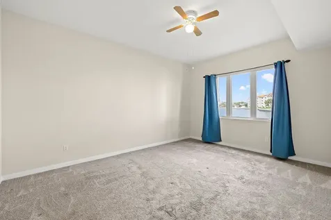 17 Harbour Isle Drive W Fort Pierce FL 34949