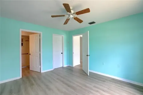 243 Dickens Avenue Sebastian FL 32958