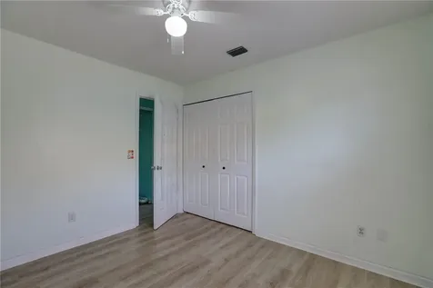 243 Dickens Avenue Sebastian FL 32958