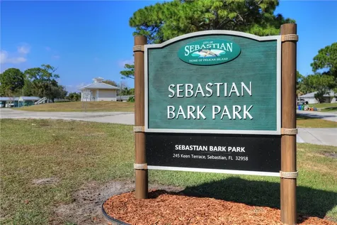 243 Dickens Avenue Sebastian FL 32958