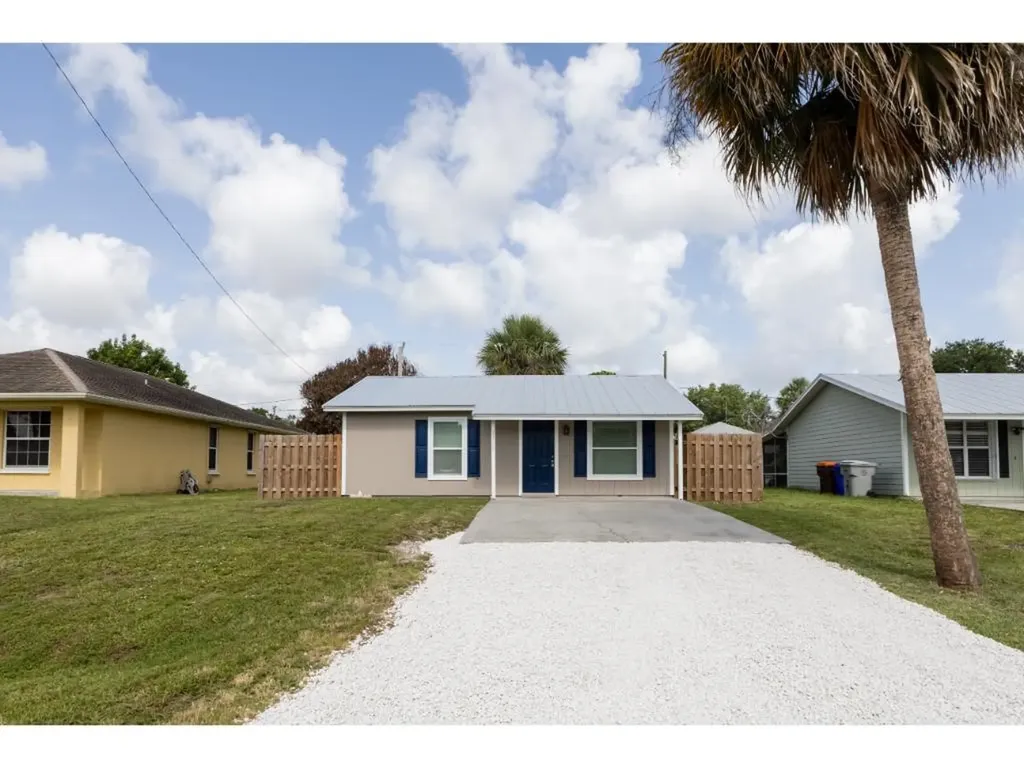 1325 22nd Avenue SW Vero Beach FL 32962