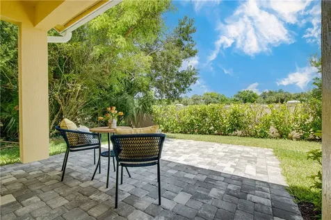 1805 Bridgepointe Circle Vero Beach FL 32967