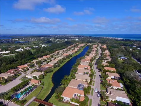 9535 E Maiden Court Vero Beach FL 32963