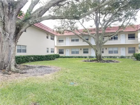 58 Woodland Drive Vero Beach FL 32962