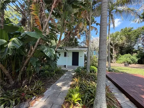 2055 34th Avenue Vero Beach FL 32960