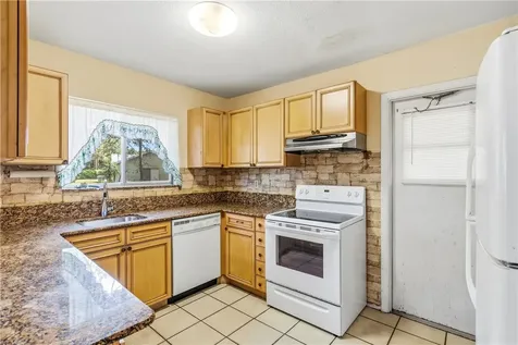 820 23rd Place SW Vero Beach FL 32962