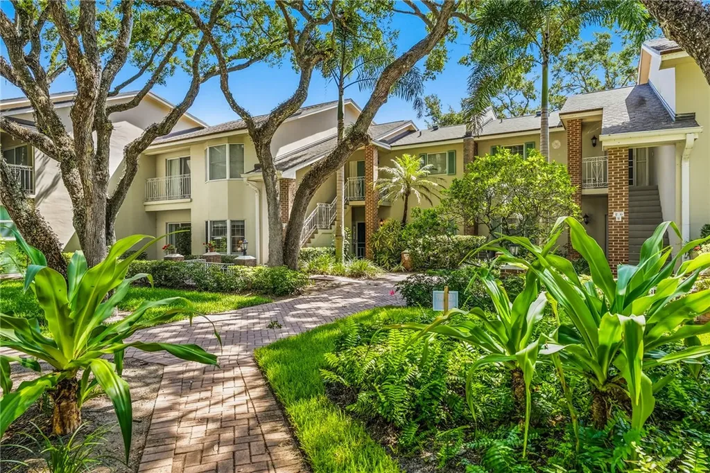 107 W Park Shores Circle Indian River Shores FL 32963