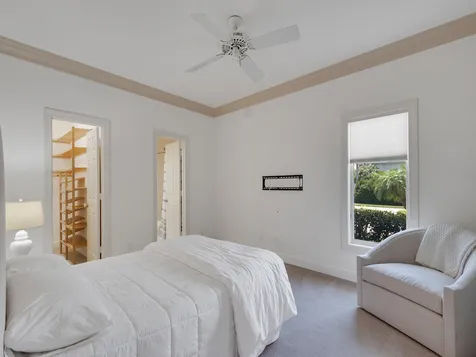 609 Lake Drive Vero Beach FL 32963