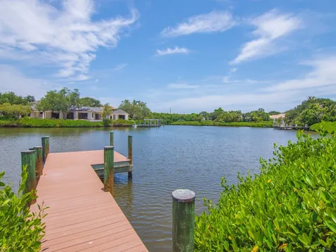 609 Lake Drive Vero Beach FL 32963